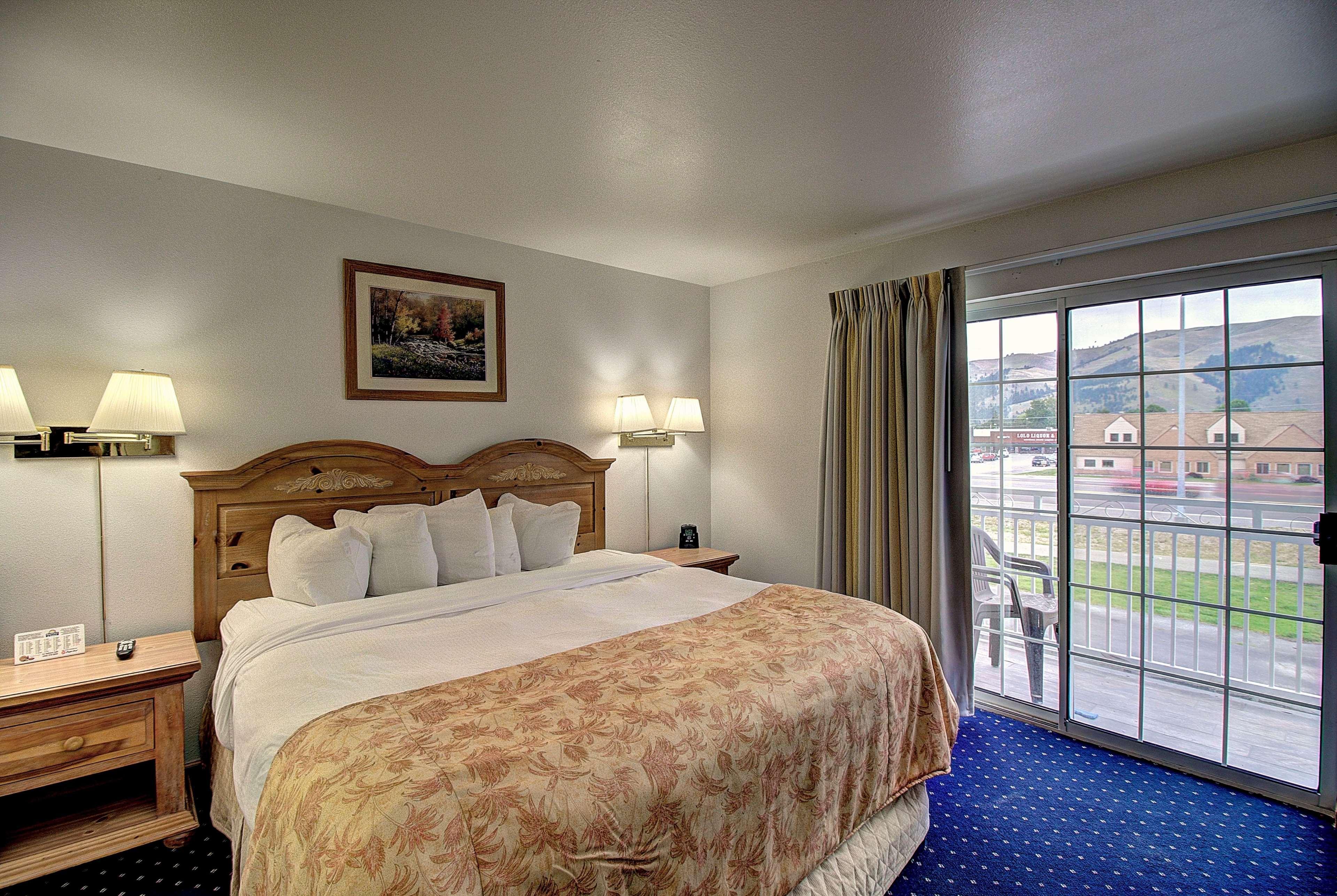 Days Inn & Suites By Wyndham Lolo Exterior foto